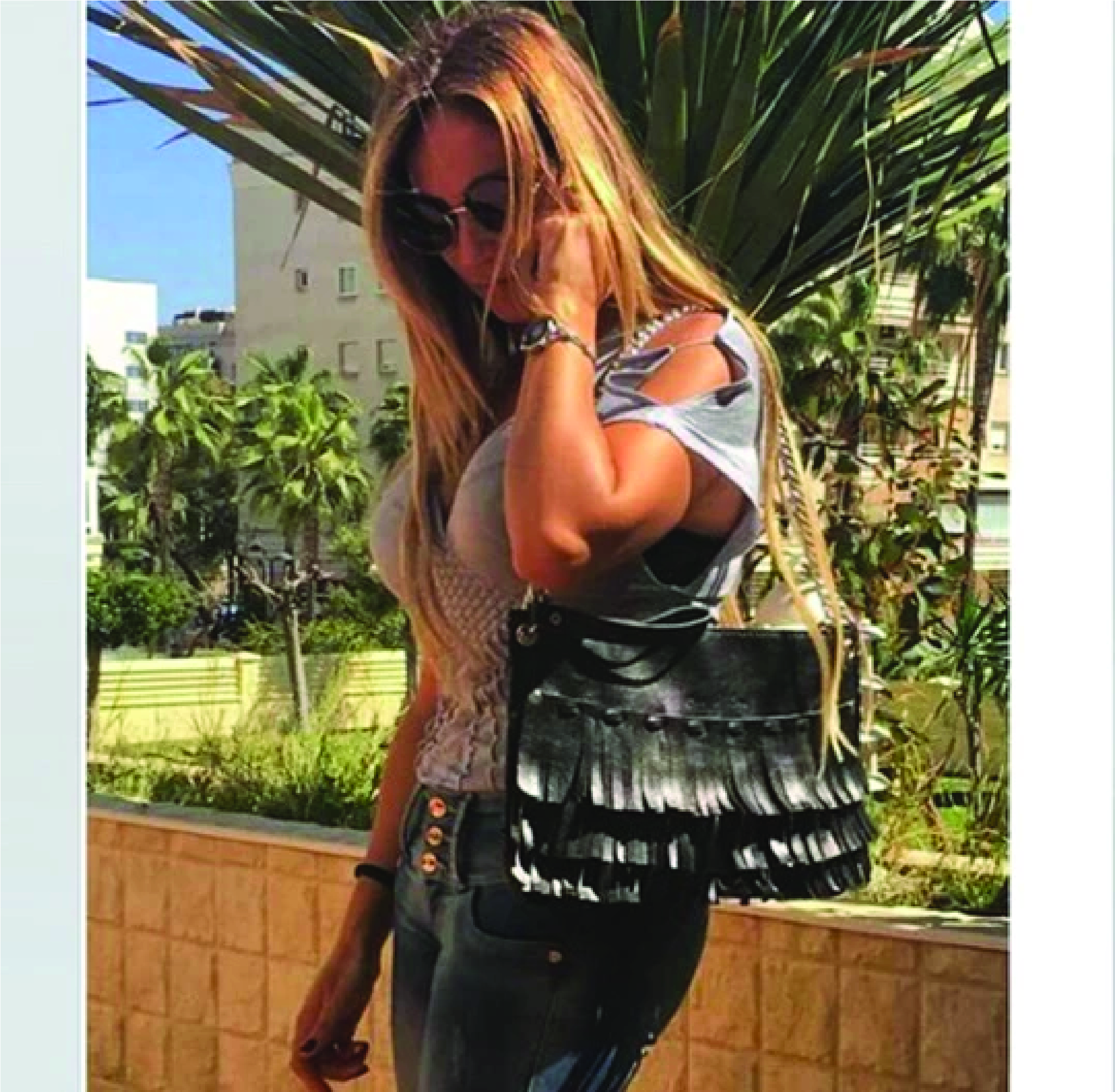 black-purse accessories